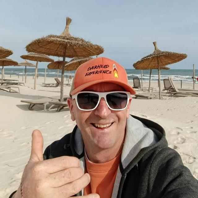 CARTE POSTALE - Tunisie 

✈️ Petite semaine de travail avec l'usine Terminatech. Très heureux, cela faisait quelques années que je n'étais pas venu.

👍🏻 Progresser, optimiser, améliorer les produits, mieux communiquer avec les équipes, ces quatres jours ont été très positifs et agréables.

🤫 Nouveaux projets, surprises, que réserve l'avenir ? Un peu de patience...
En attendant, je vous envoie un petit "bonjour" de Monastir.

##overheadexperience #overheadproducts #overheadcoaching