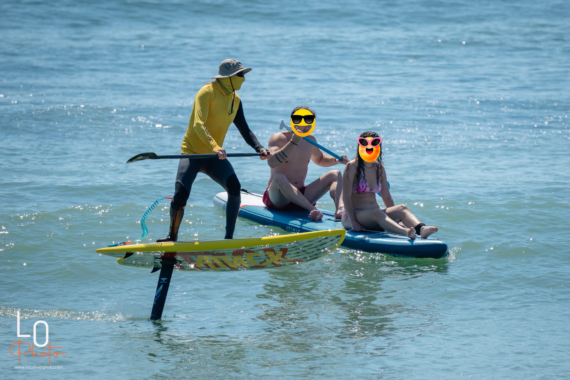 SUPFOIL - Contraste estival

🌊 La session du 25 mai 
📷 @loicolivierphoto 

😇 J'adore cette image 😀 
Deux styles bien distincts dans la discipline stand-up-paddle.
Chacun savoure son moment comme il le souhaite.
L'important est de se faire plaisir sans gêner les autres, de partager l'instant, le spot, cette belle journée.
Des fois, c'est moi qui suis à sa place avec Mahina sur ma planche, mais aujourd'hui je vole...

#overheadexperience