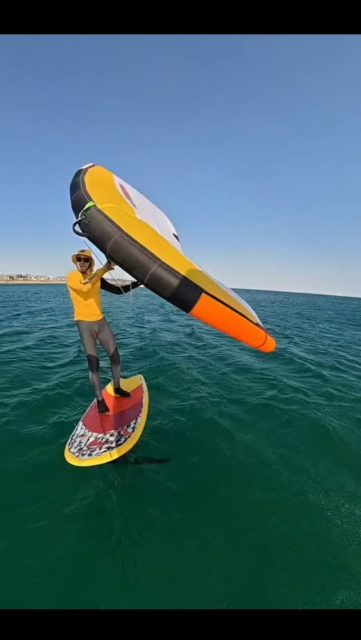 WINGFOIL - Belle soirée 
🌊 La session du 8 juillet 
🎥 @loicolivierphoto 

☀️ Temps incroyable, plan d'eau lisse et translucide, brise du soir, les copains à l'eau.
Superbe ambiance et bonne partie de plaisir qui rafraîchit.

➡️ Overhead Furious 7' x 95 litres 
⬇️ Select Goliath 84/PG1110/38
⬆️ Proto Overhead 5.2m
↕️ Soorüz protections

☝🏻 hobie cat, pirogue hawaïenne, planche à voile, stand up paddle, windfoil, wingfoil, si une activité vous attire, laissez-vous tenter par un coaching Overhead Experience !

#overheadexperience